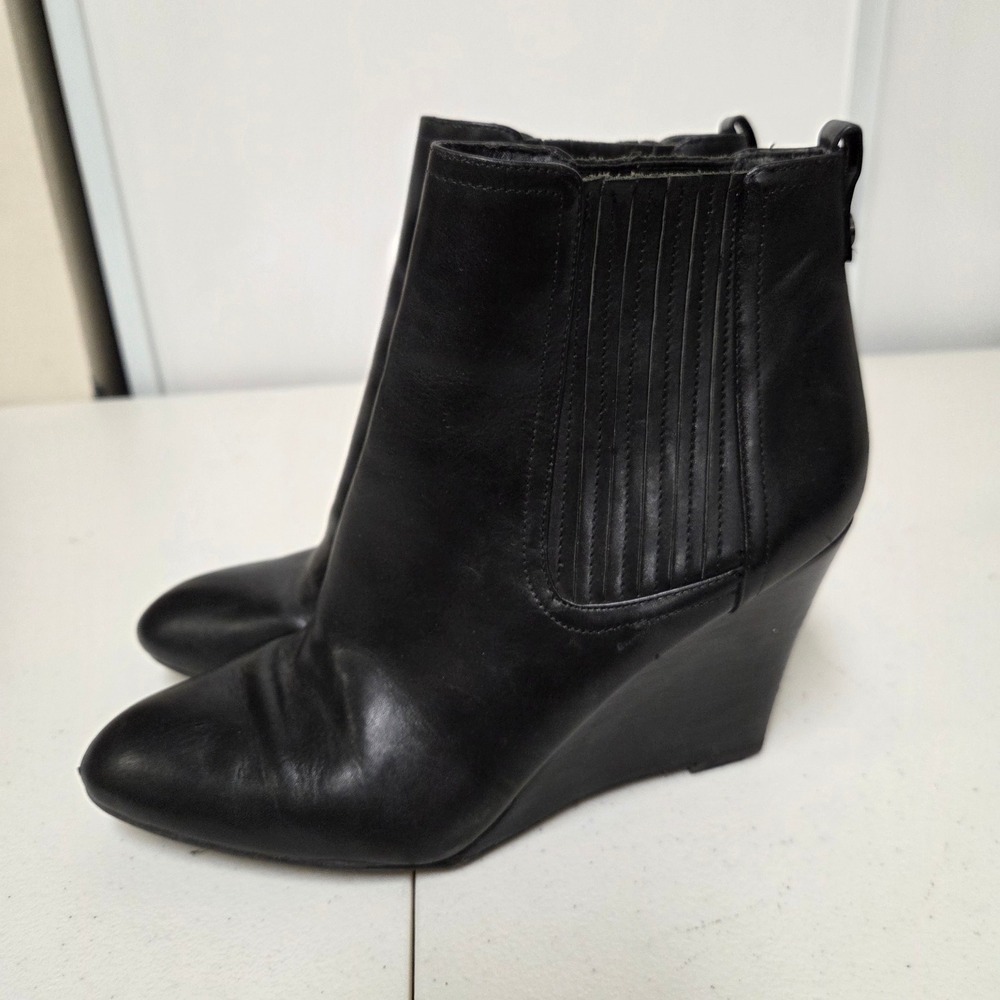 Sam Edelman Black Leather Pointed Toe Wedge Chelsea Ankle Boots 8.5